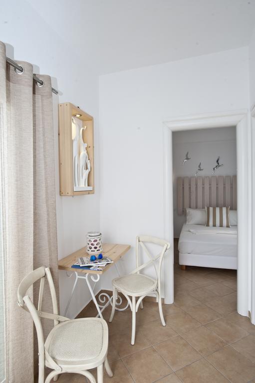 Yanna Asteri Suites Ornos  Room photo